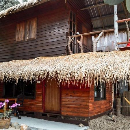 Sea Paradise Ban Khlong Kloi Exterior foto
